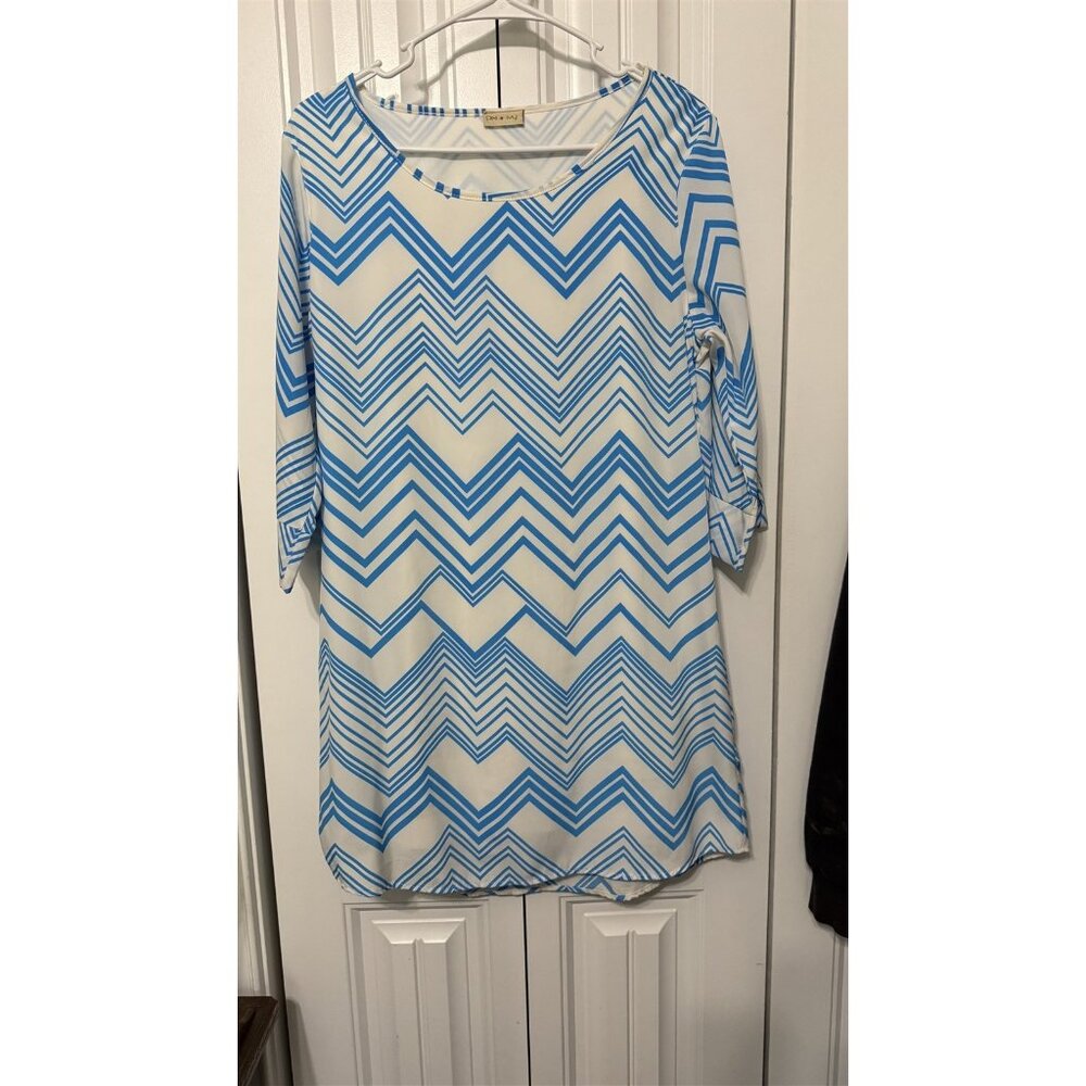 Pixi & Ivy Dress Chevron Flowy Medium Sheath Made in USA Blue White